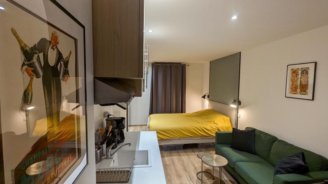 Le Petit Meslier, 15 Min Cathedrale - Old Town Apartment Reims Exterior photo